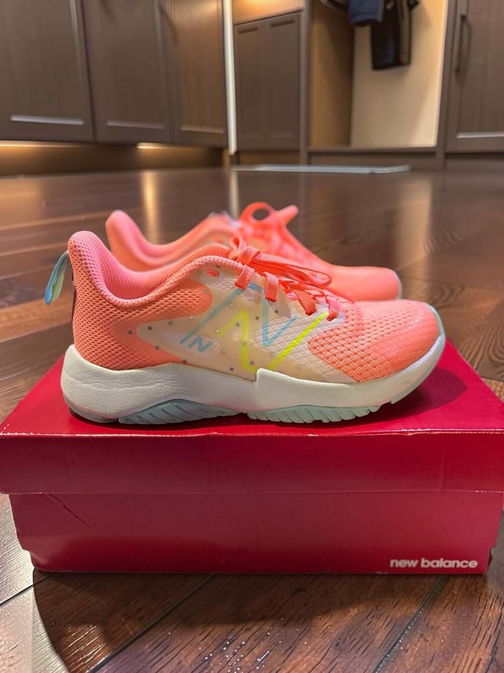 New Balance Kids Rave Run v2 Lace-Up Running Shoes in Pink/Blue
